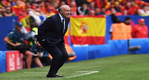 ديل بوسكي: لماذا لا يتولى مواطن كتالوني مثل جوارديولا تدريب منتخب إسبانيا؟